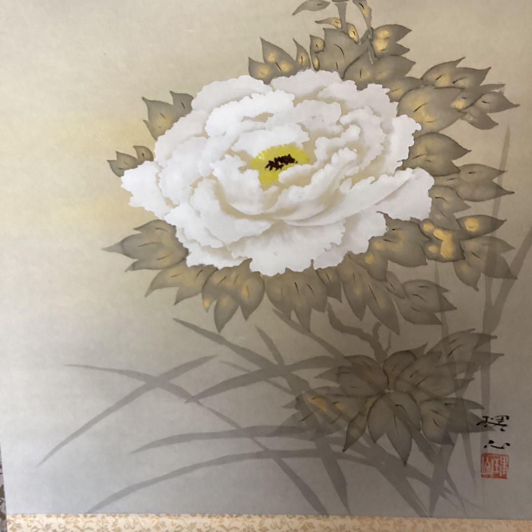 小倉理山筆　　　絹本彩色画【　古　都　富　貴　図　】　掛軸一幅　軸先紫檀　559