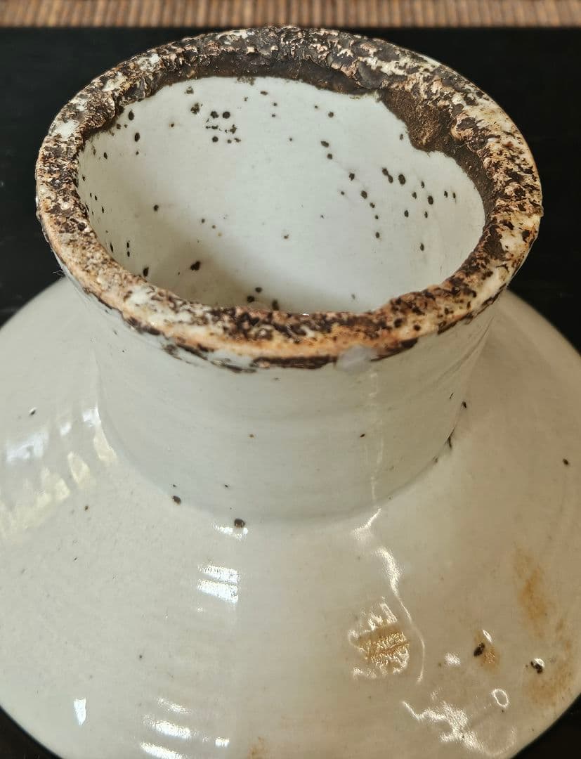 朝鮮古美術　朝鮮古陶磁器　古玩　李朝白磁　堅手　高付皿　台皿　祭器　仏教美術