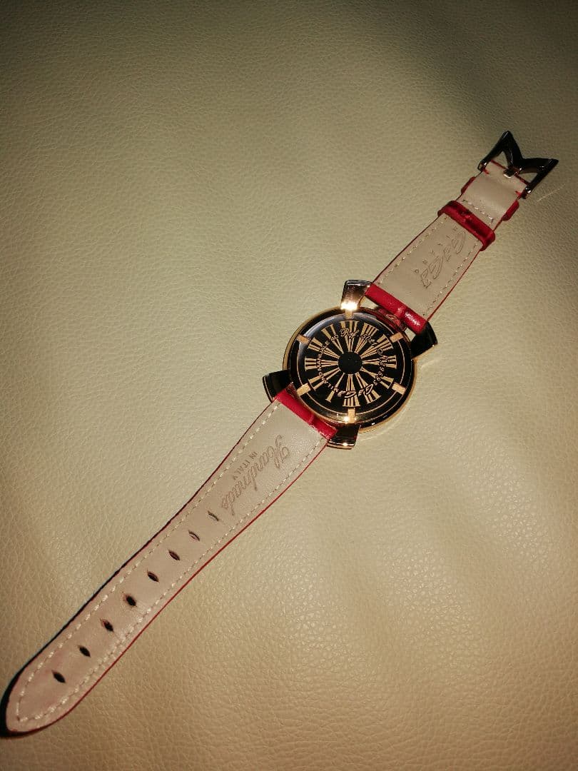 正規品　ガガミラノ GaGa MILANO　マヌアーレ40MM　ゴールド×レッド