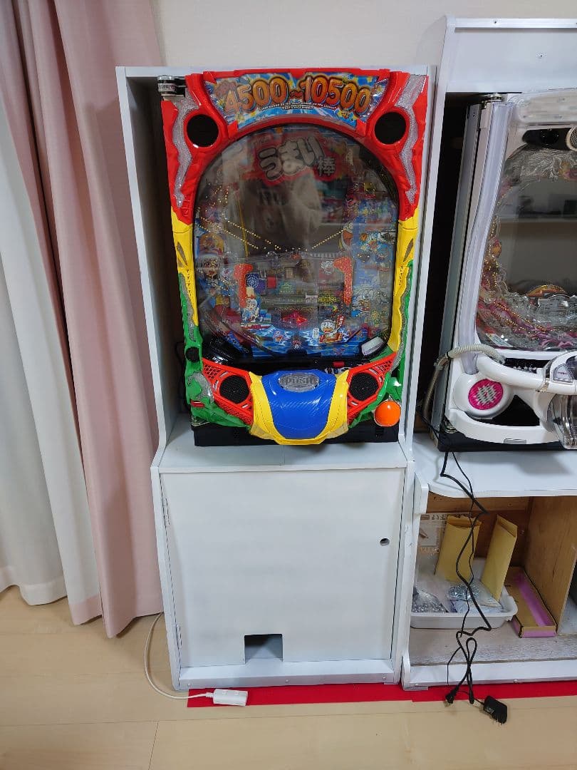 パチンコ実機　Pうまい棒　低振動　バイブ小さく加工済　筐体　データカウンター付き