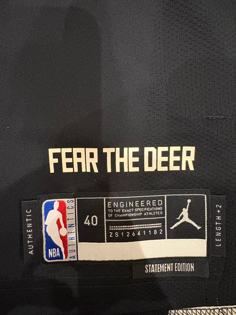 ヤニスアデトクンボAuthentic Jersey 40