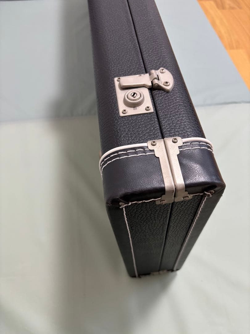 Fender Mike Dirnt シグネイチャーモデル　ベース