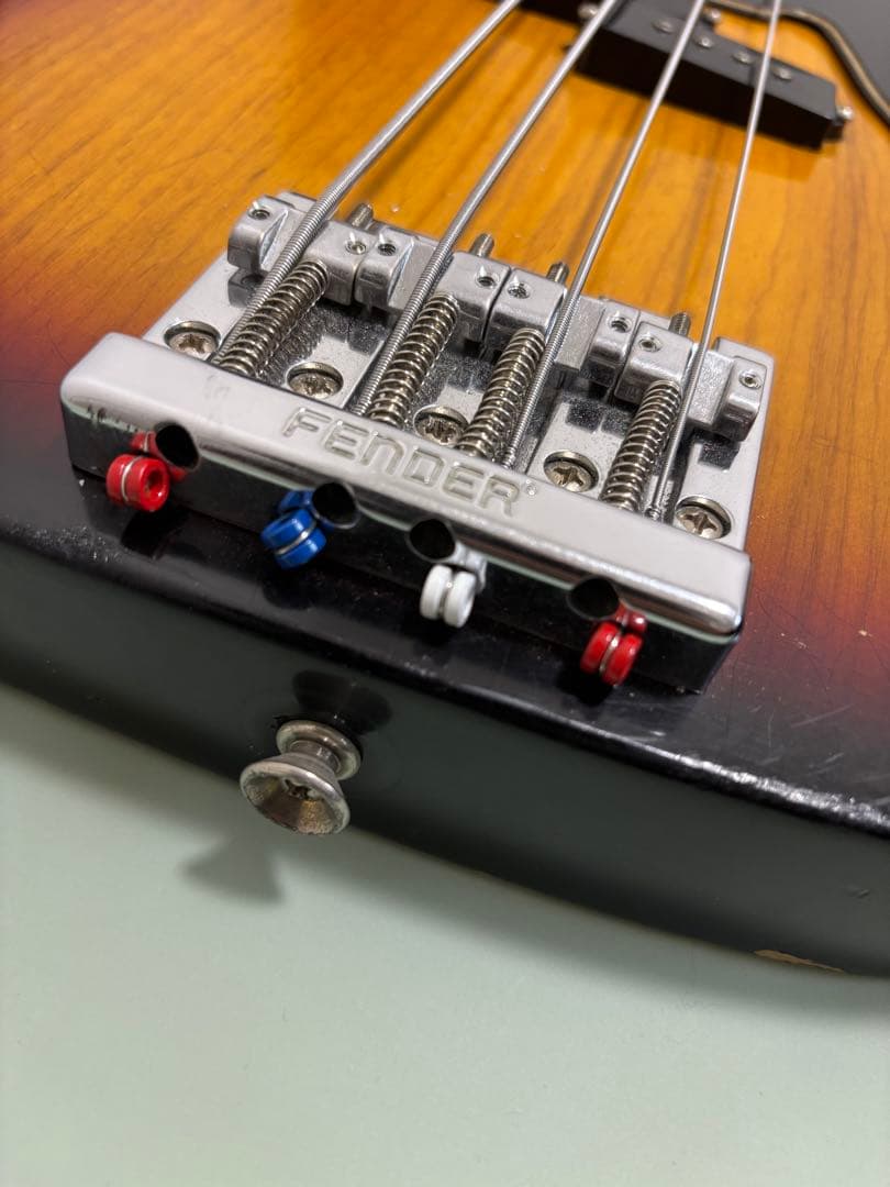 Fender Mike Dirnt シグネイチャーモデル　ベース