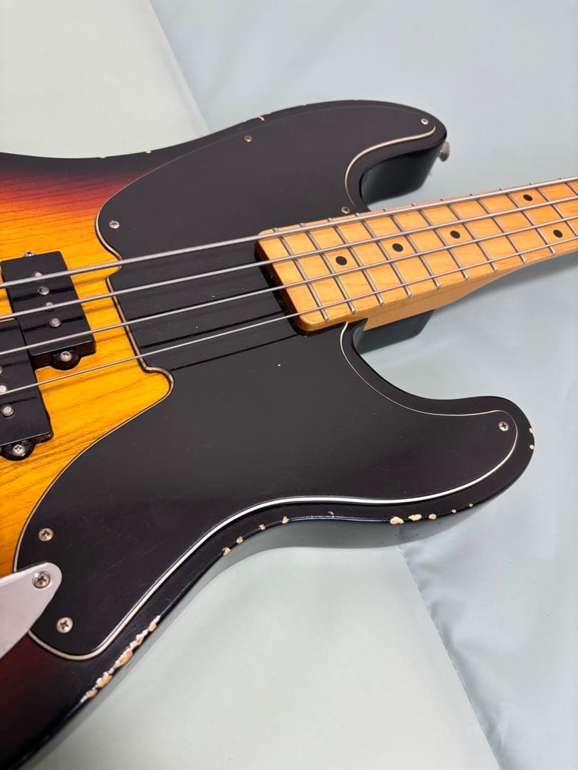 Fender Mike Dirnt シグネイチャーモデル　ベース