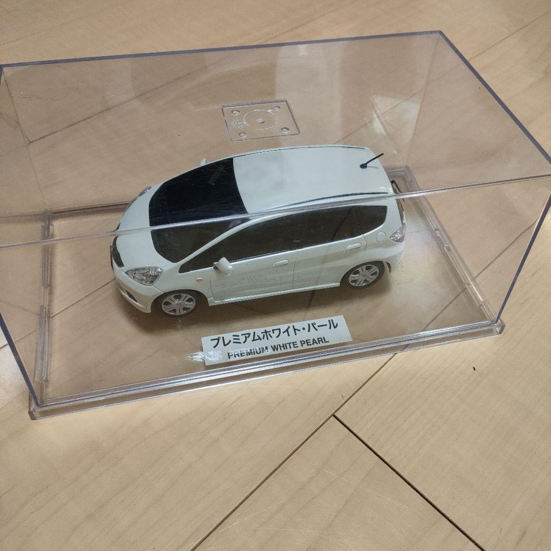 フィットRS プレミアムホワイト・パール ミニカー