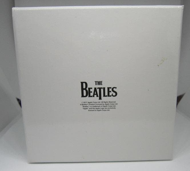 THE BEATLES/ホワイトアルバムのピンバッジ 未使用品