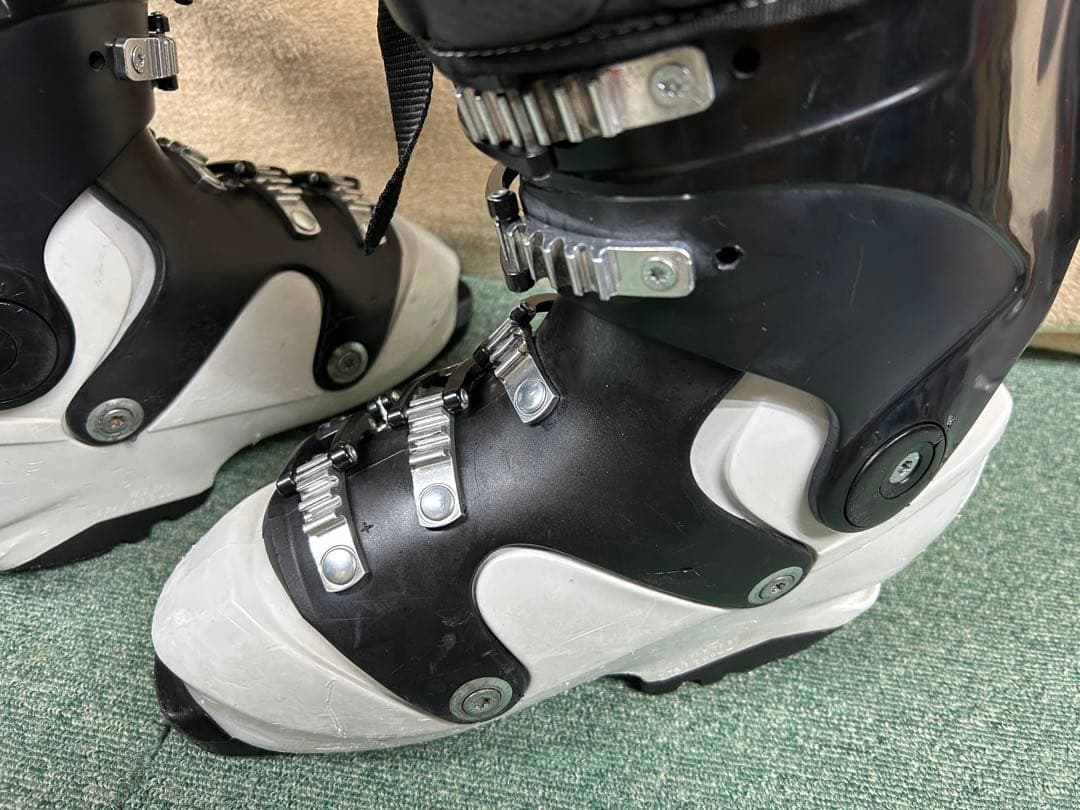 UPZ RC10 スノーボードハードブーツ