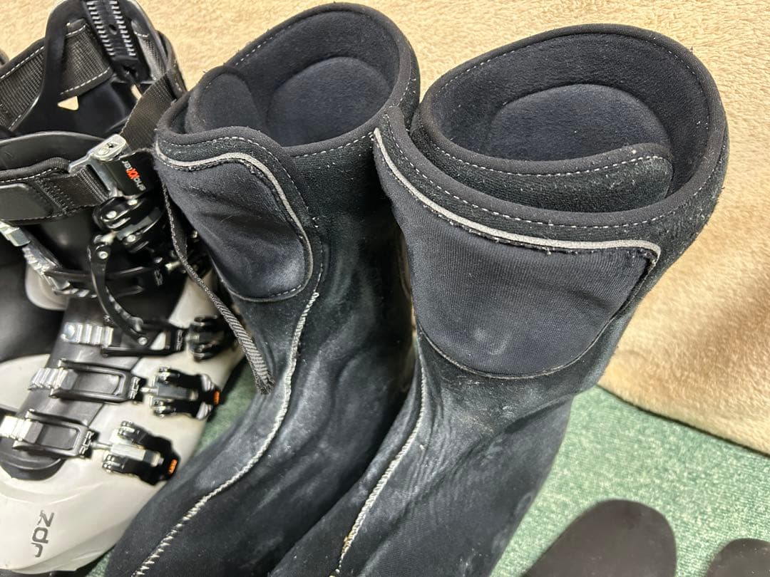 UPZ RC10 スノーボードハードブーツ