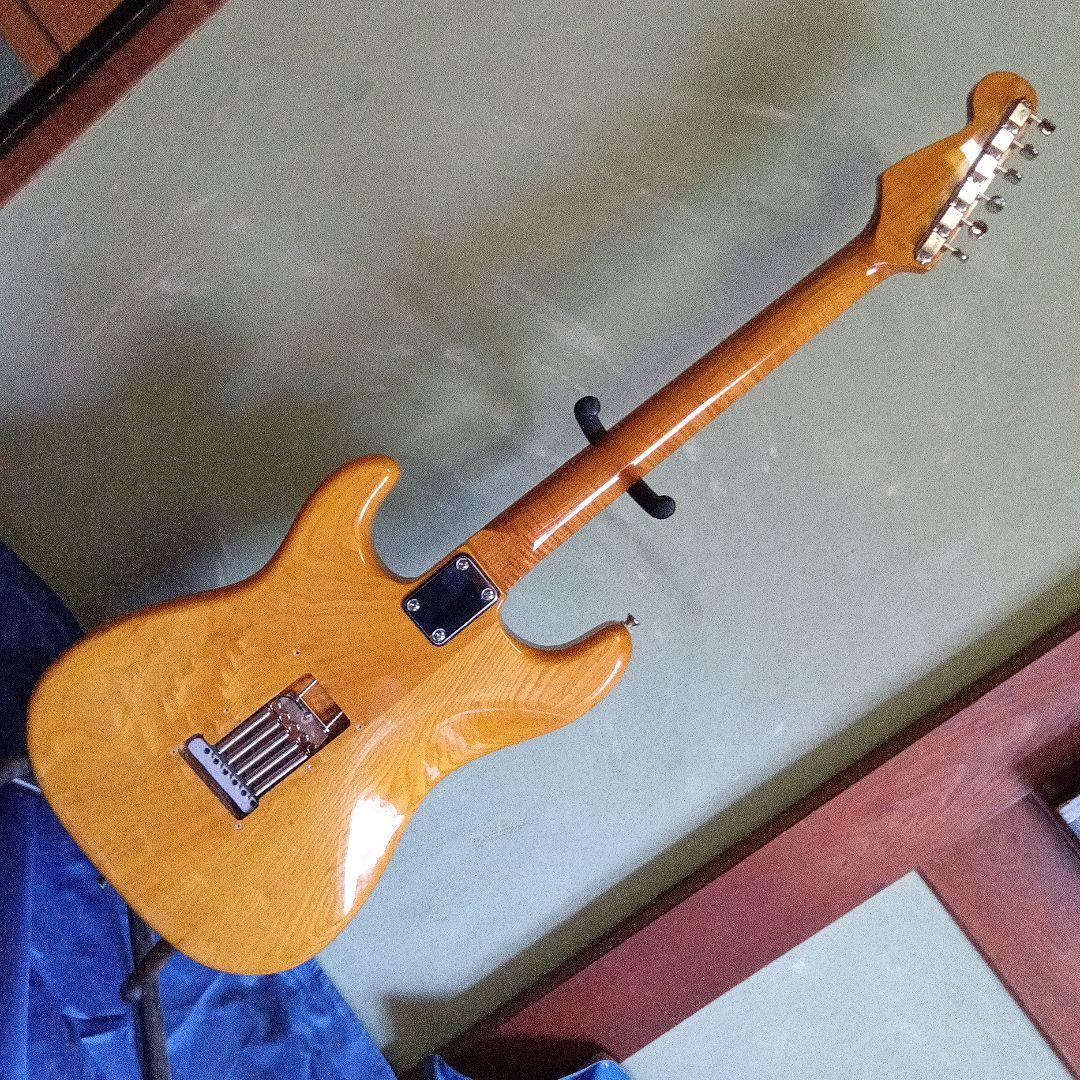 ストラトキャスター タイプ　エレキギター