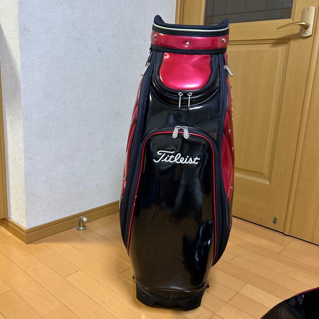 Titleist エナメルゴルフキャディバッグ 黒赤