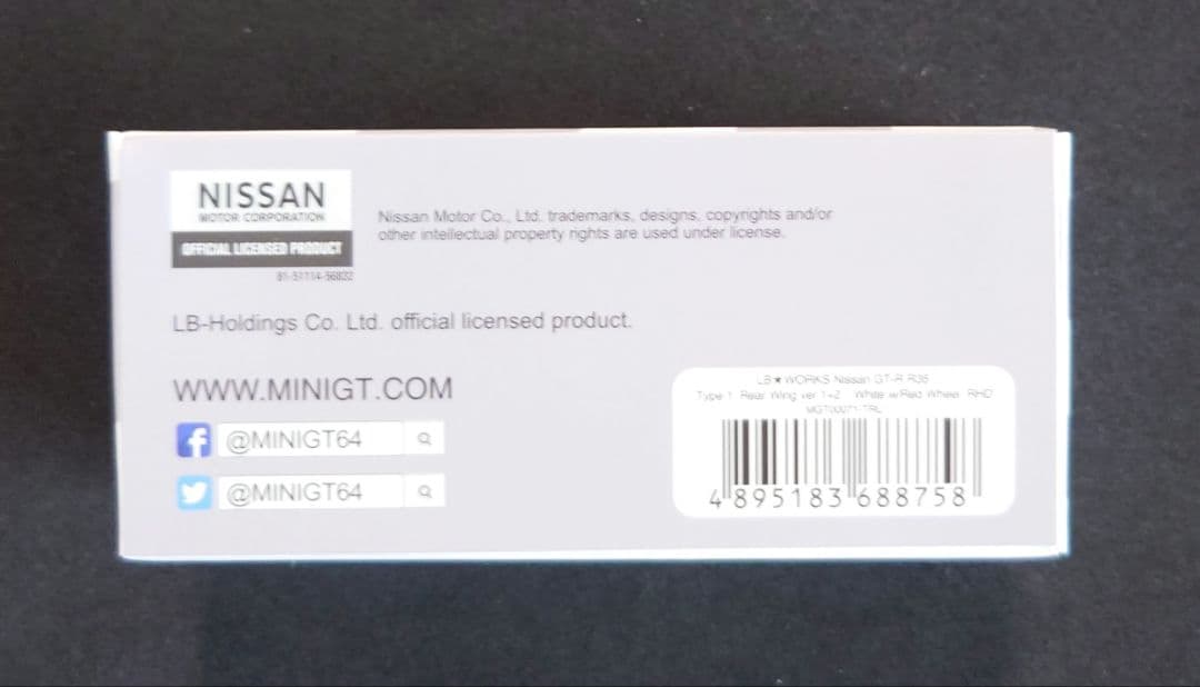 MINI GT LB★Works Nissan GT-R R35 ホワイト