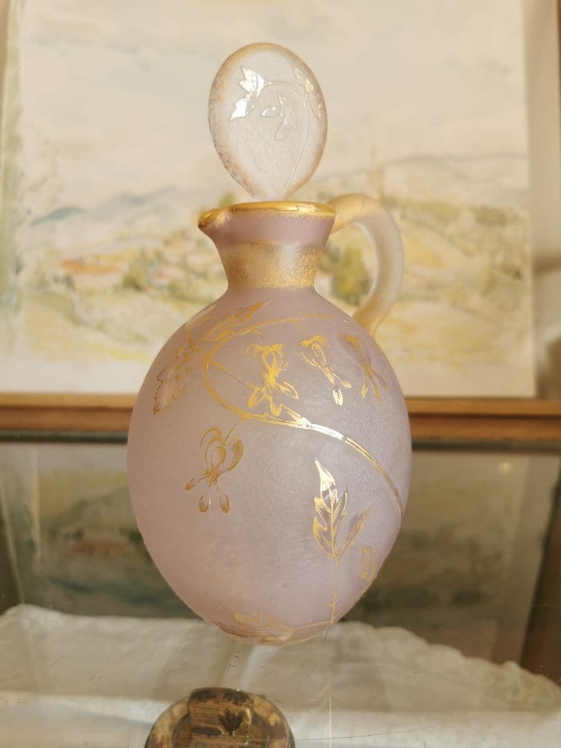 アンティークドームナンシー 駒草紋様金彩デキャンタ ラヴェンダーピンク キャラフ