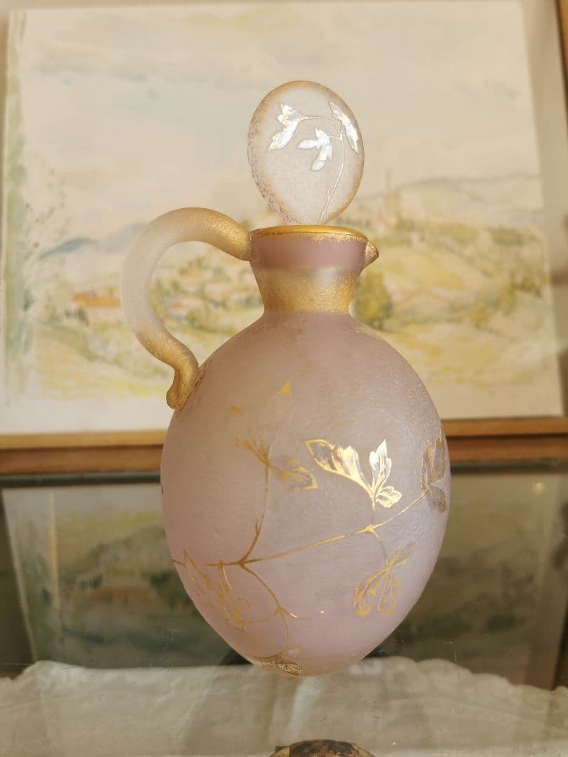 アンティークドームナンシー 駒草紋様金彩デキャンタ ラヴェンダーピンク キャラフ