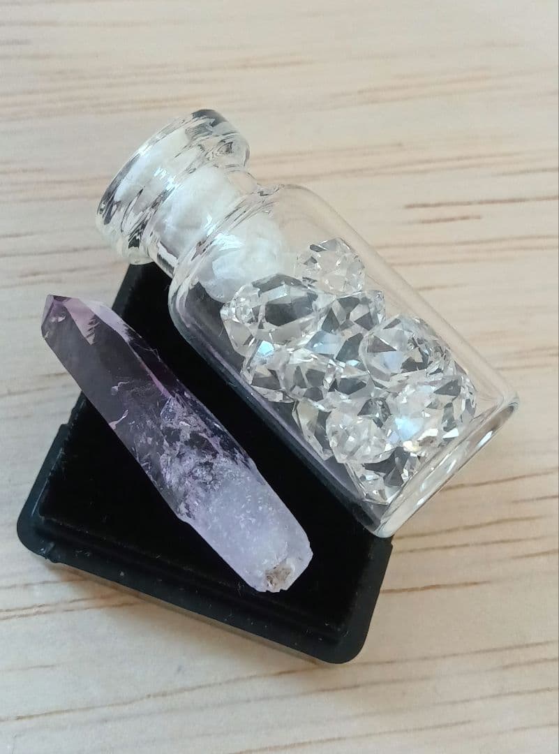 【レア】【希少】ベラクルスアメジスト　ハーキマーダイヤモンド　小瓶入り　美品