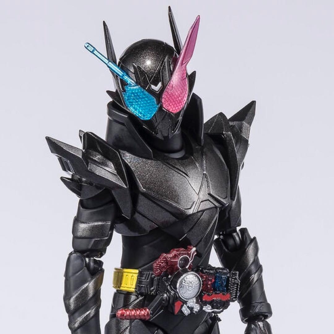 S.H.Figuarts 仮面ライダービルド 平成ジェネレーションズエディション