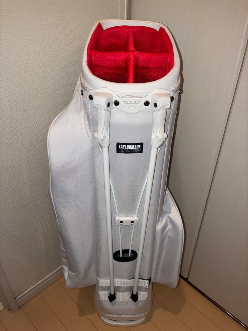 本日のみ特価★☆早い者勝ち☆★テーラーメイド　ゴルフキャディバッグ