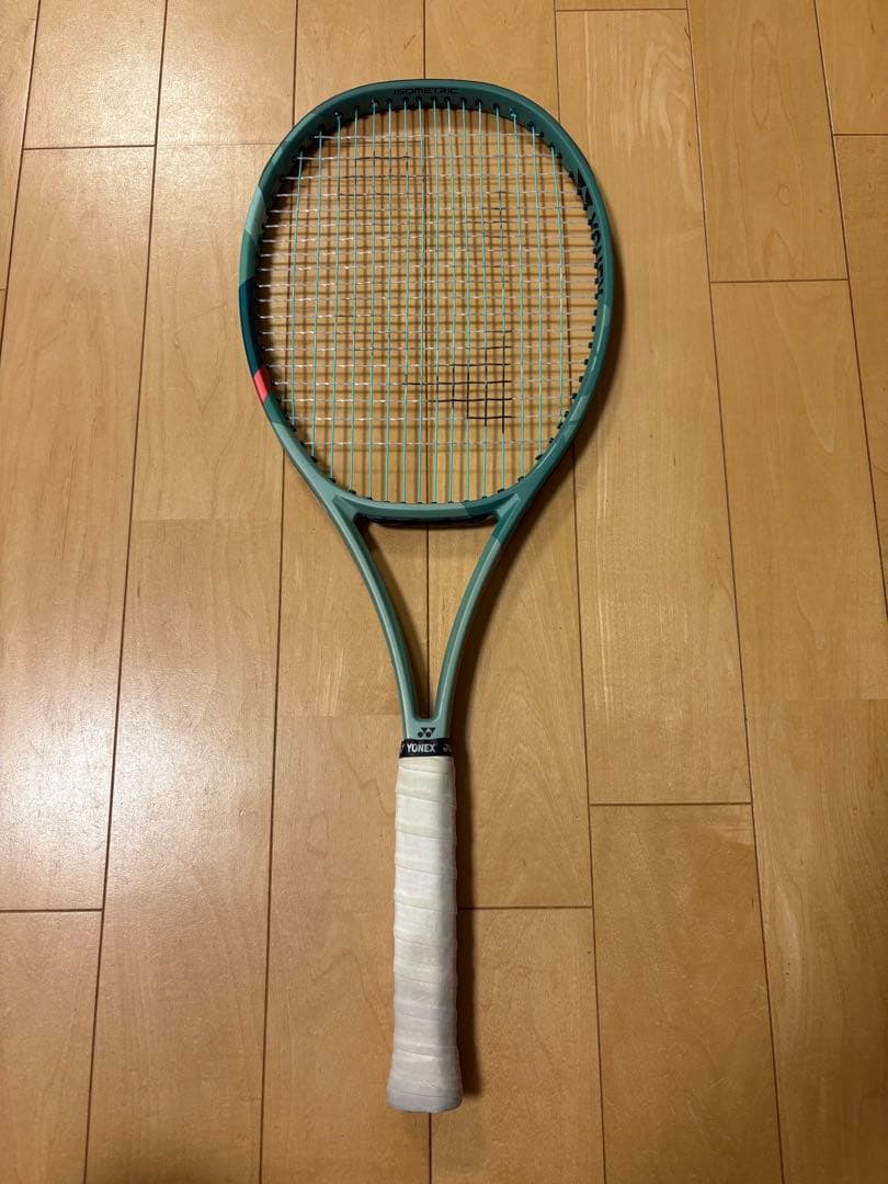 PERCEPT 97 硬式テニスラケット 310g 16x19