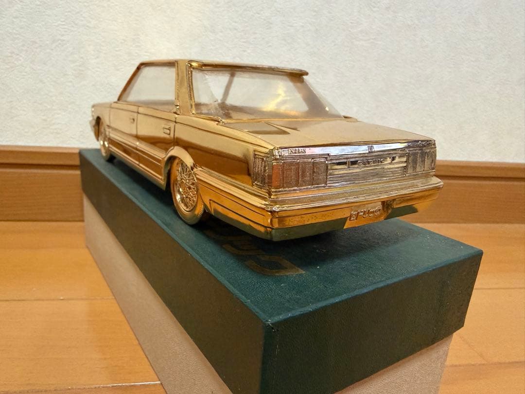 値下げ❗️NISSAN セドリック ゴールド オルゴール付シガレットケース