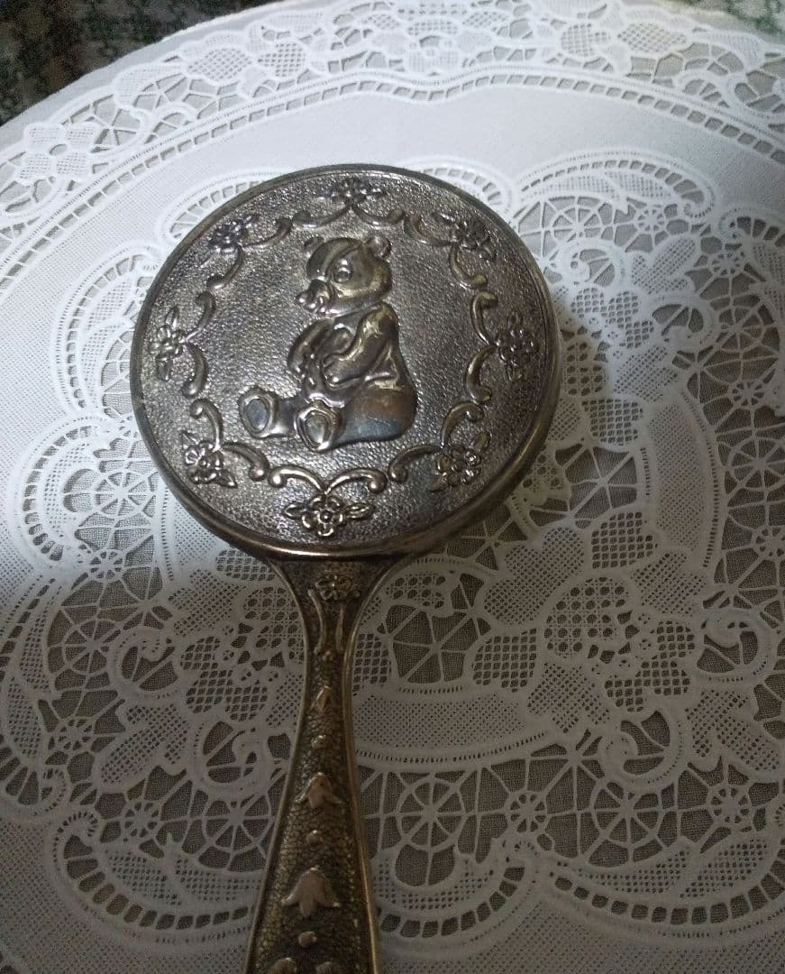 ベアちゃん　アンティーク手鏡とブラシセット