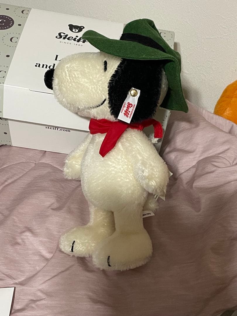 新品未使用　世界限定Steiff スヌーピー 50周年記念モデル