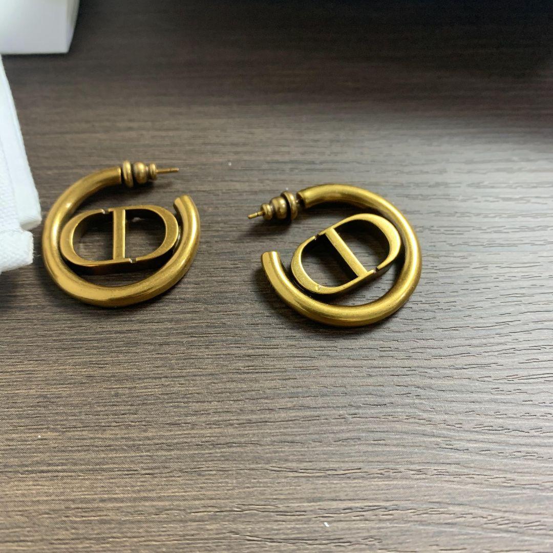 DIOR 30 MONTAIGNE フープ ピアス