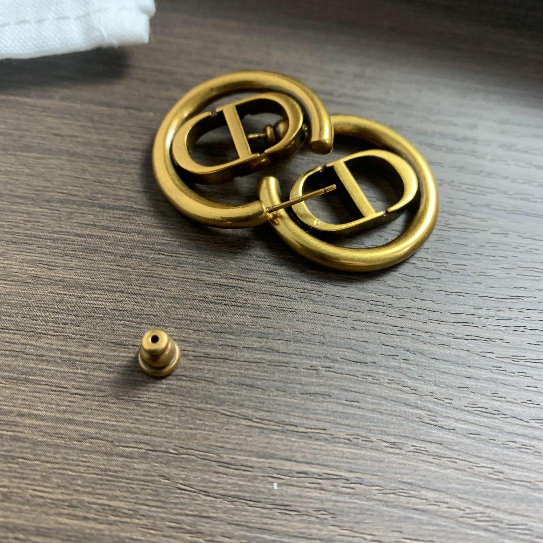 DIOR 30 MONTAIGNE フープ ピアス