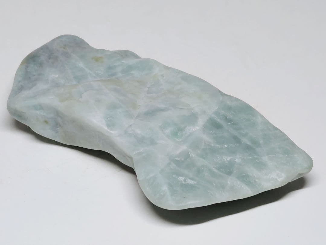 淡緑 194g 翡翠 ヒスイ 原石 鑑賞石 自然石 誕生石 鉱物 鉱石 水石