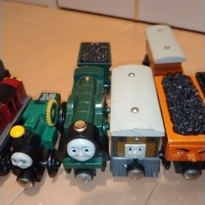 ①木製トーマス ヘンリエッタなどセット