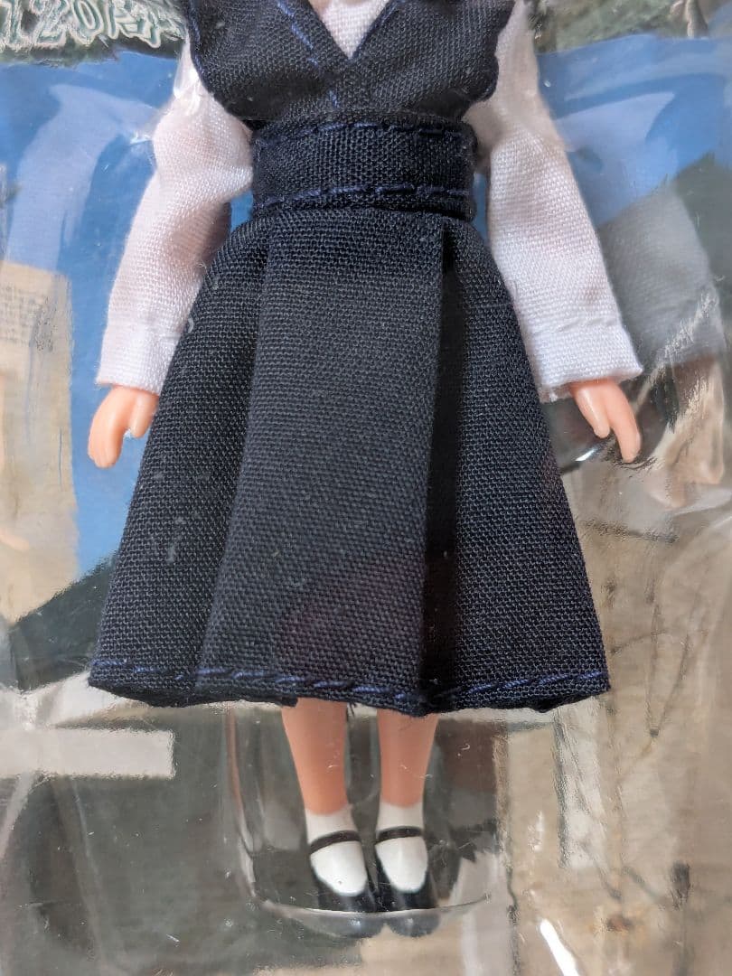 大阪信愛女学院　リカちゃん　キーホルダー　学生制服