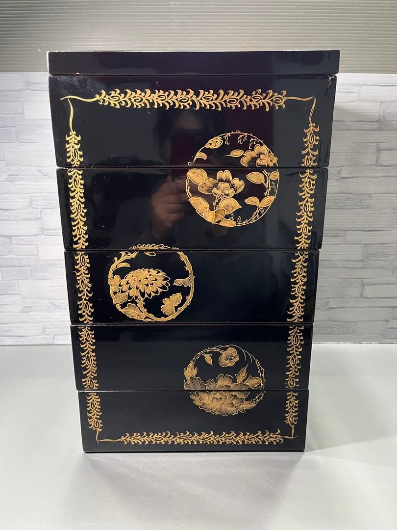 明治三十五年　外黒内朱　沈金蒔絵　五段重箱　木製　大きめ
