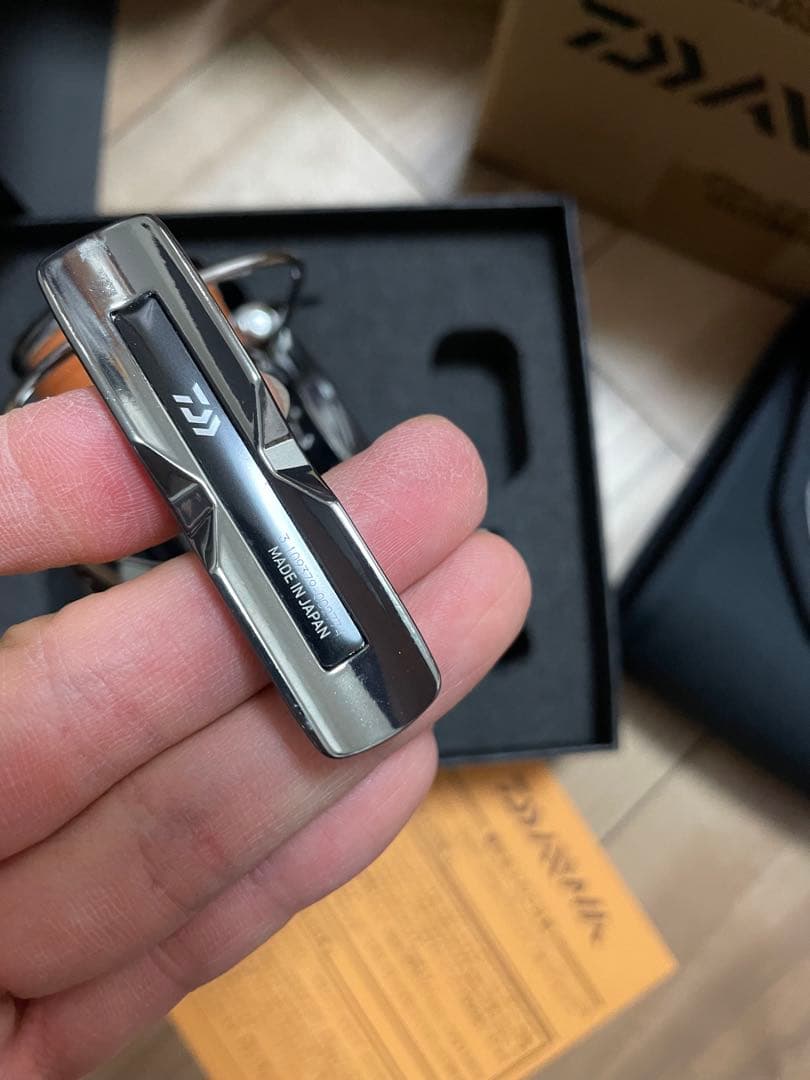 値下げ❗️現行モデル❗️ダイワ22イグジストLT2000S-P 極美品 付属品あり