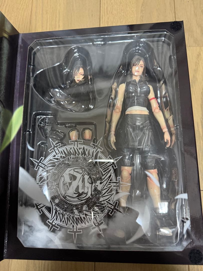 【未開封】FINAL FANTASY VII PLAY ARTS改 ティファ