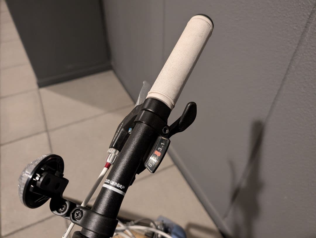 LOUIS GARNEAU クロスバイク サイズ42 完成車配送