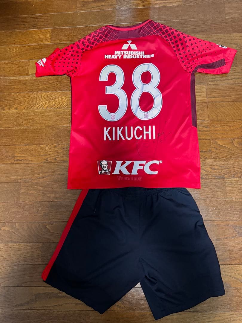 湘南ベルマーレ　浦和レッズ　菊池大介　ユニフォーム
