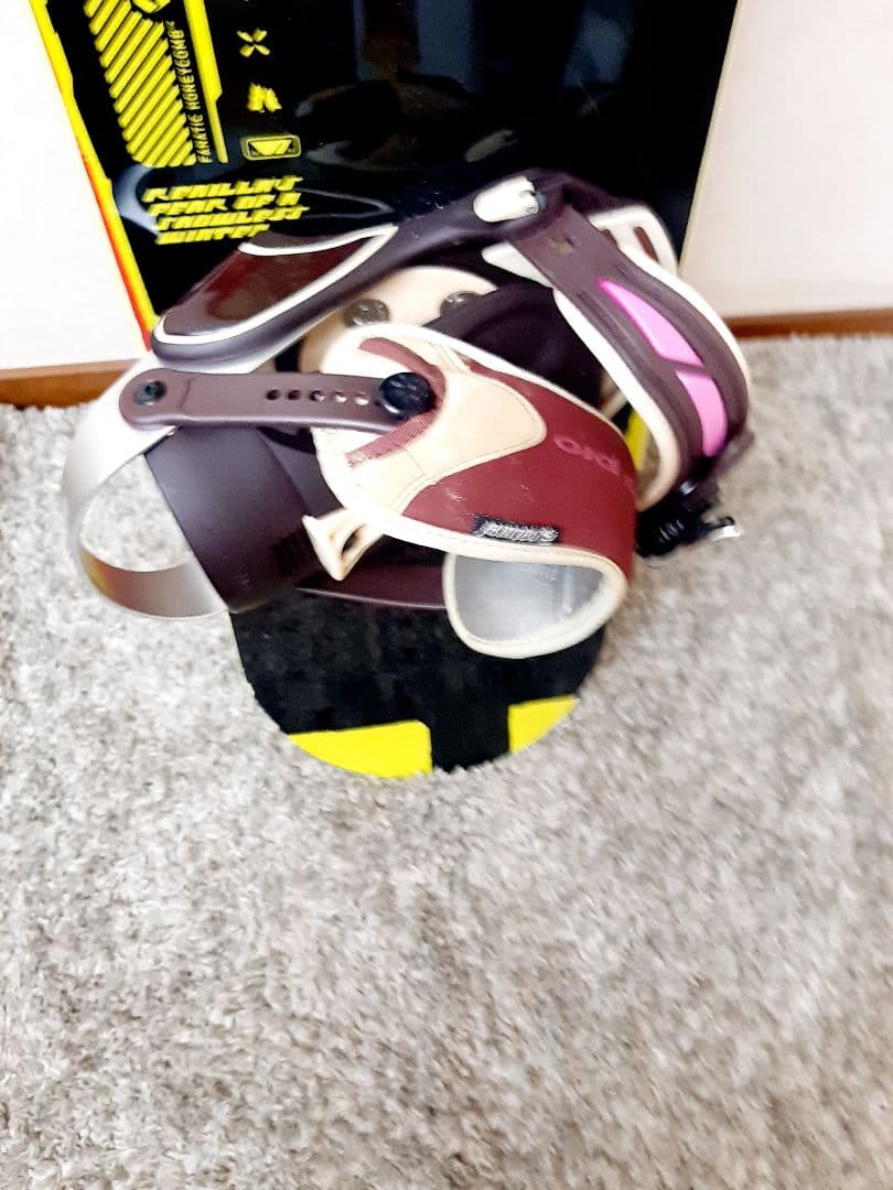 スノーボードセット　BLACK&yellow