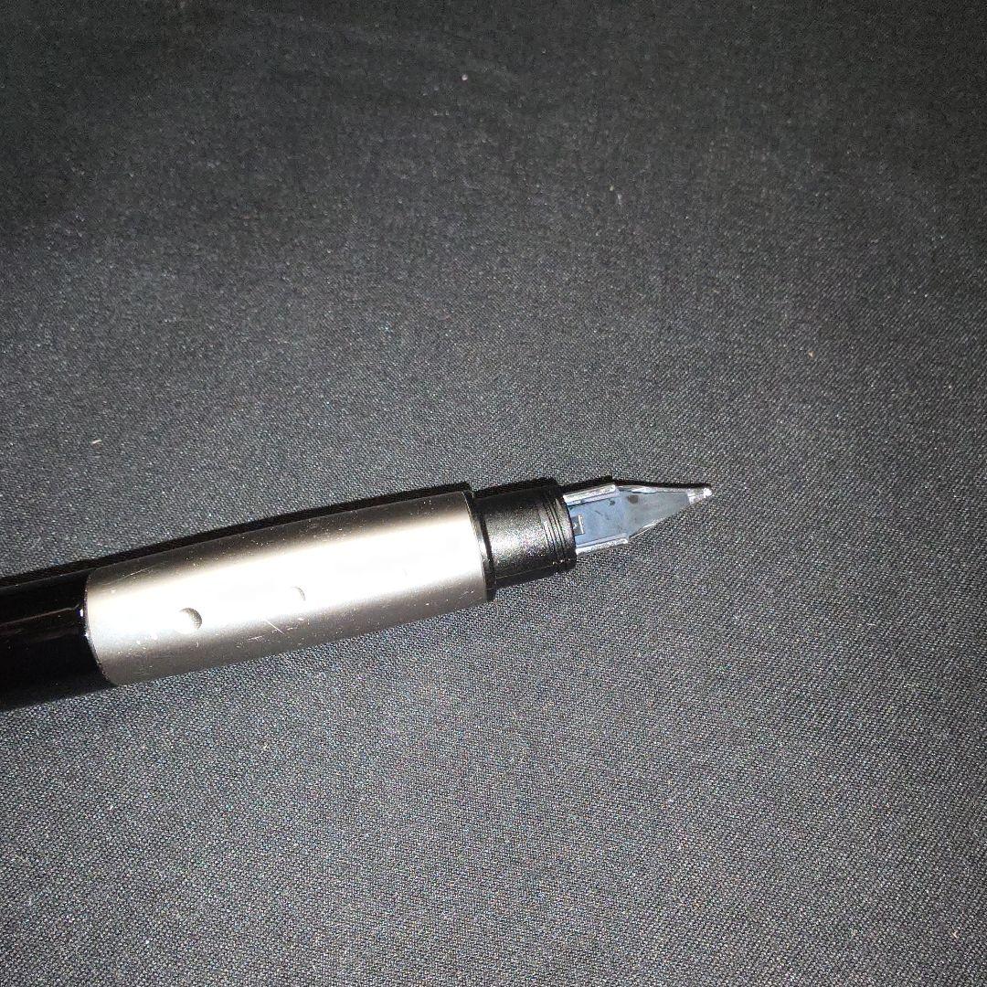 ラミー　アクセント　万年筆　ブラック　金ニブ　М