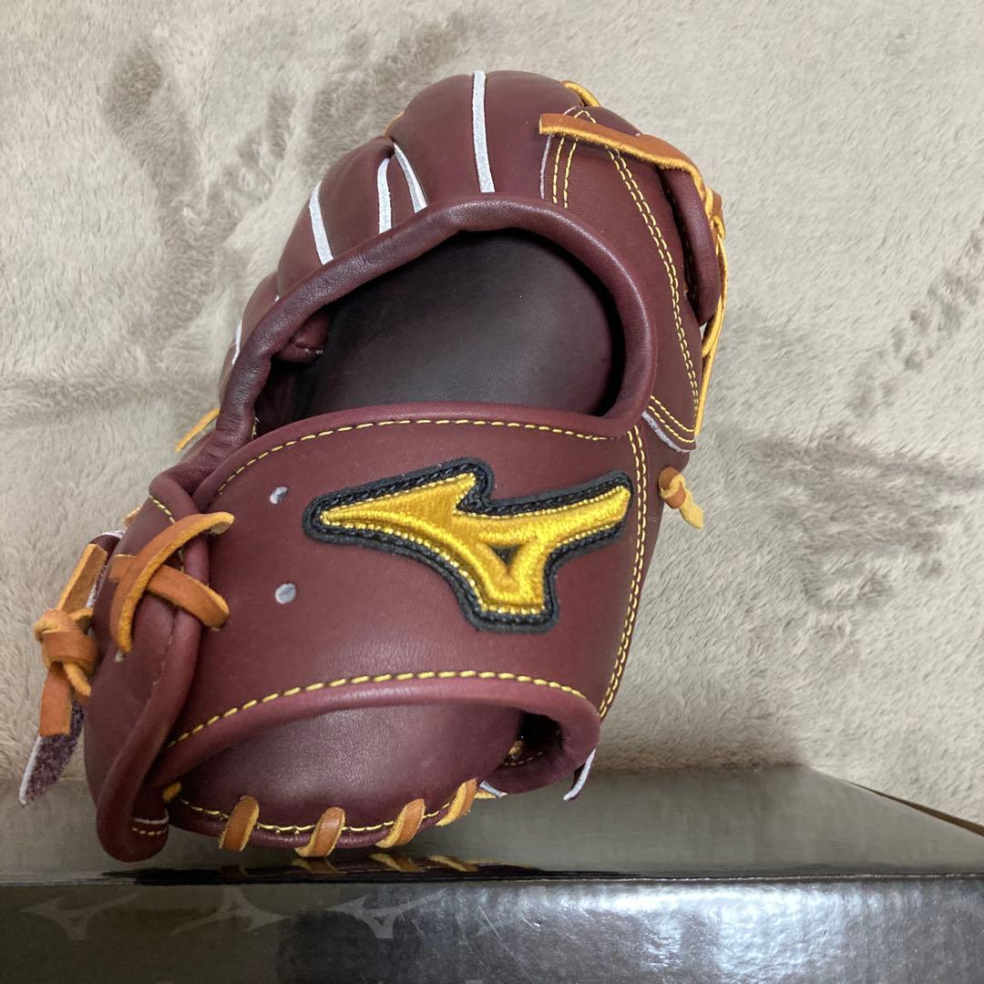 硬式野球　外野手用グローブ　右投用