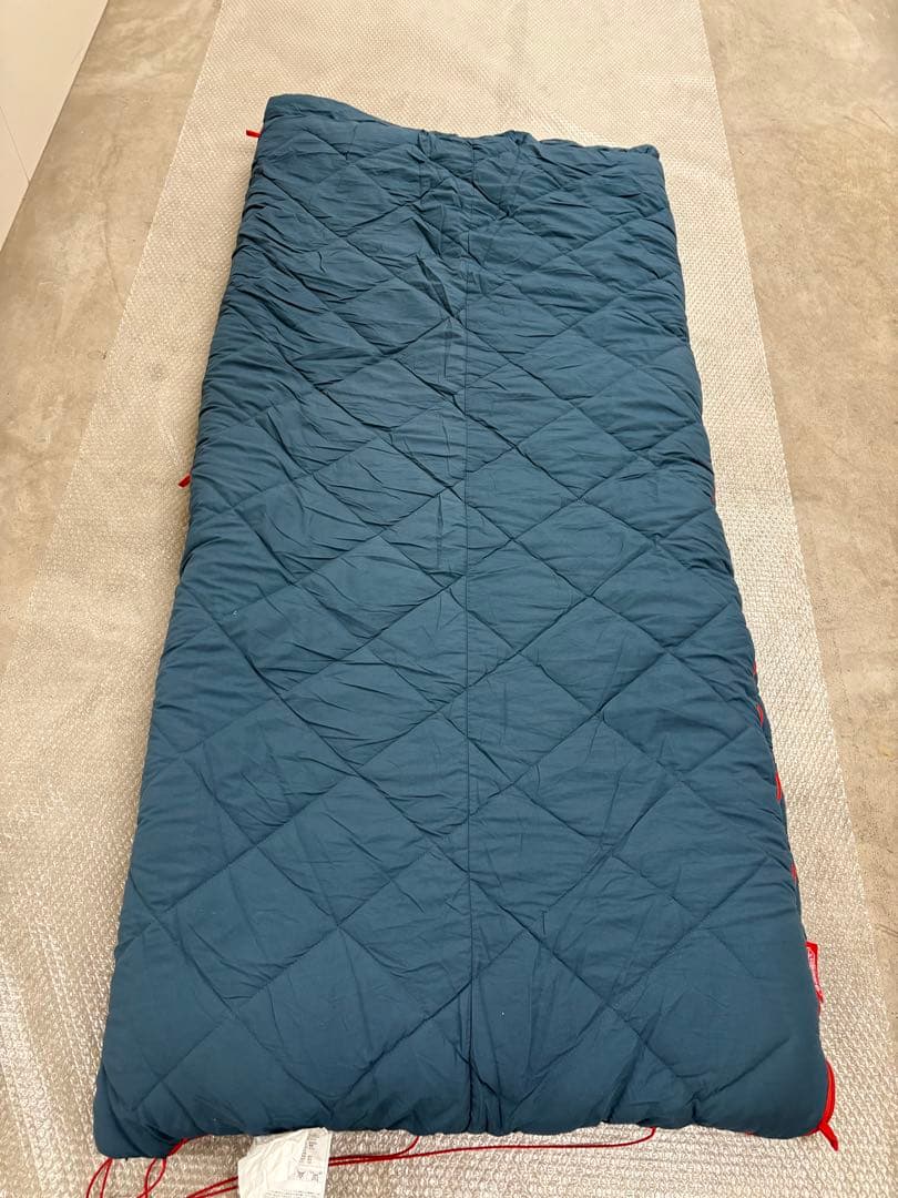 極美品　Coleman コールマン　マルチレイヤースリーピングバッグ