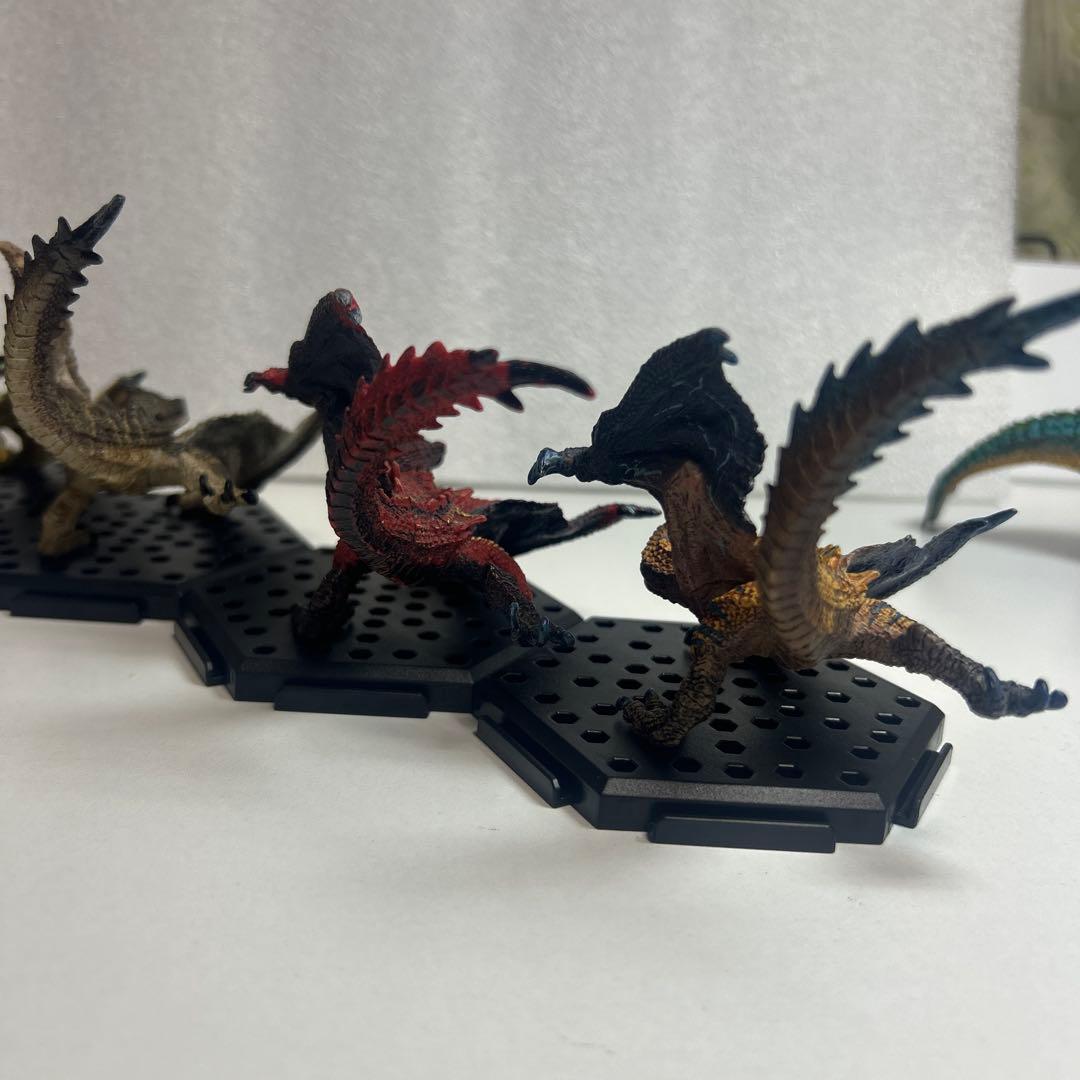 モンスターハンター　ティガレックス フィギュア　４種類