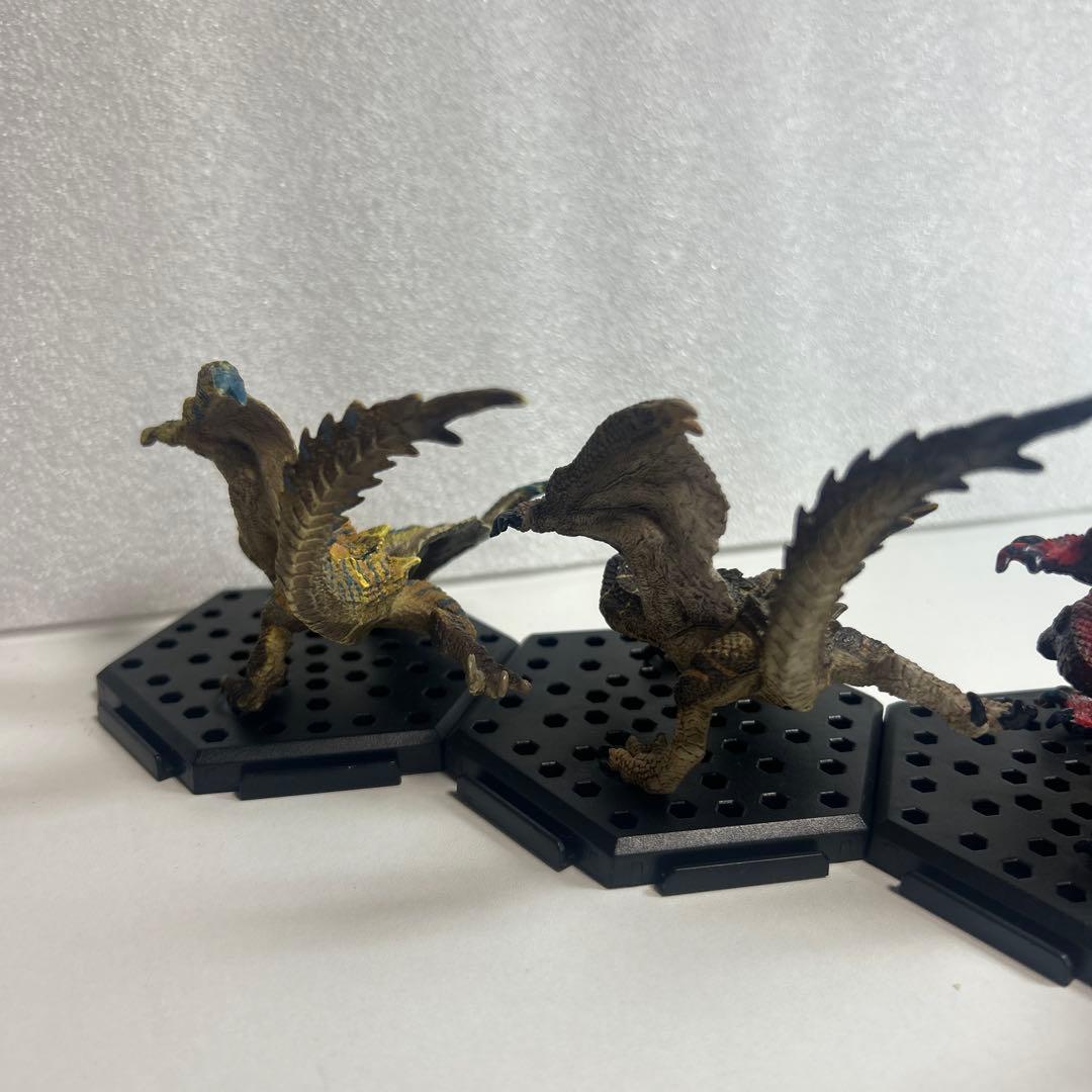 モンスターハンター　ティガレックス フィギュア　４種類