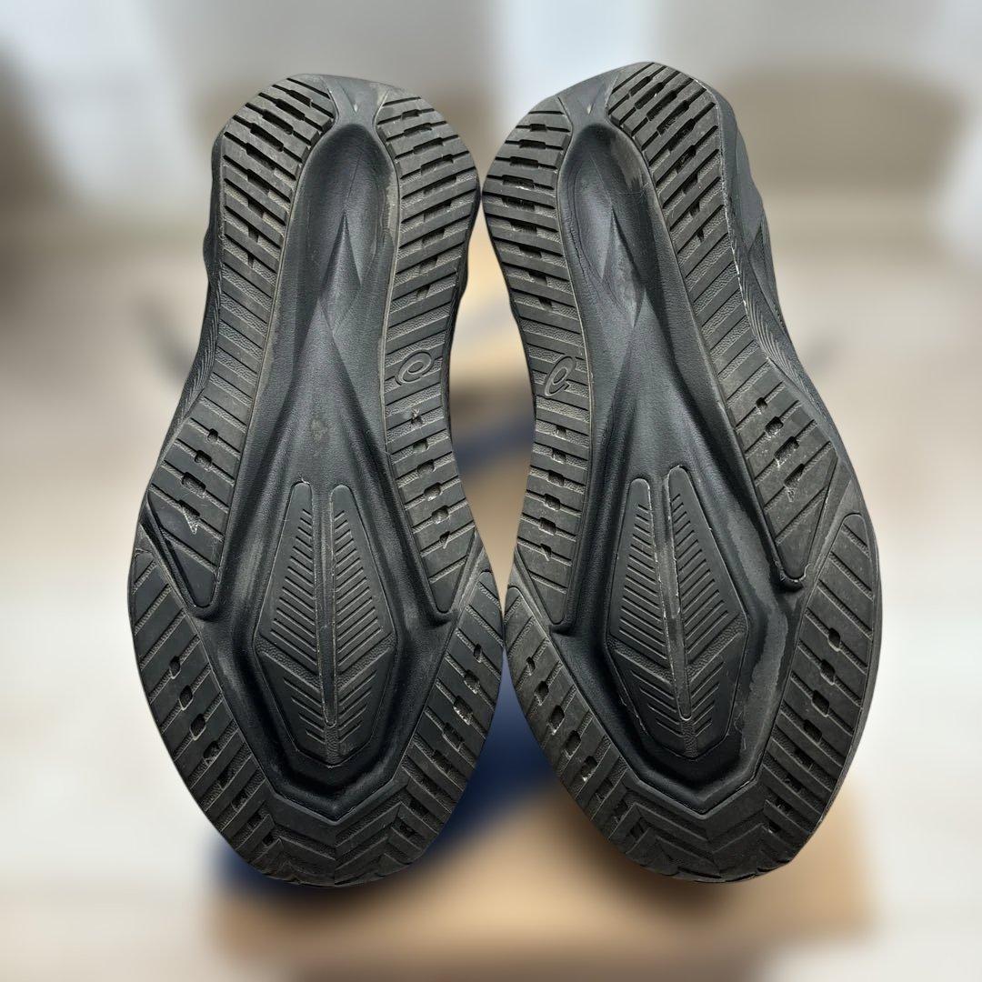 ノヴァブラスト 5 ブラック 26.0cm