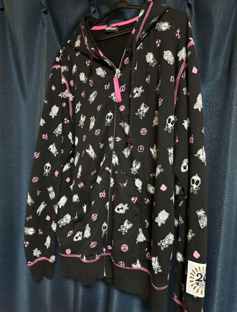 平成仮面ライダー20作品記念パーカー　Ｌサイズ