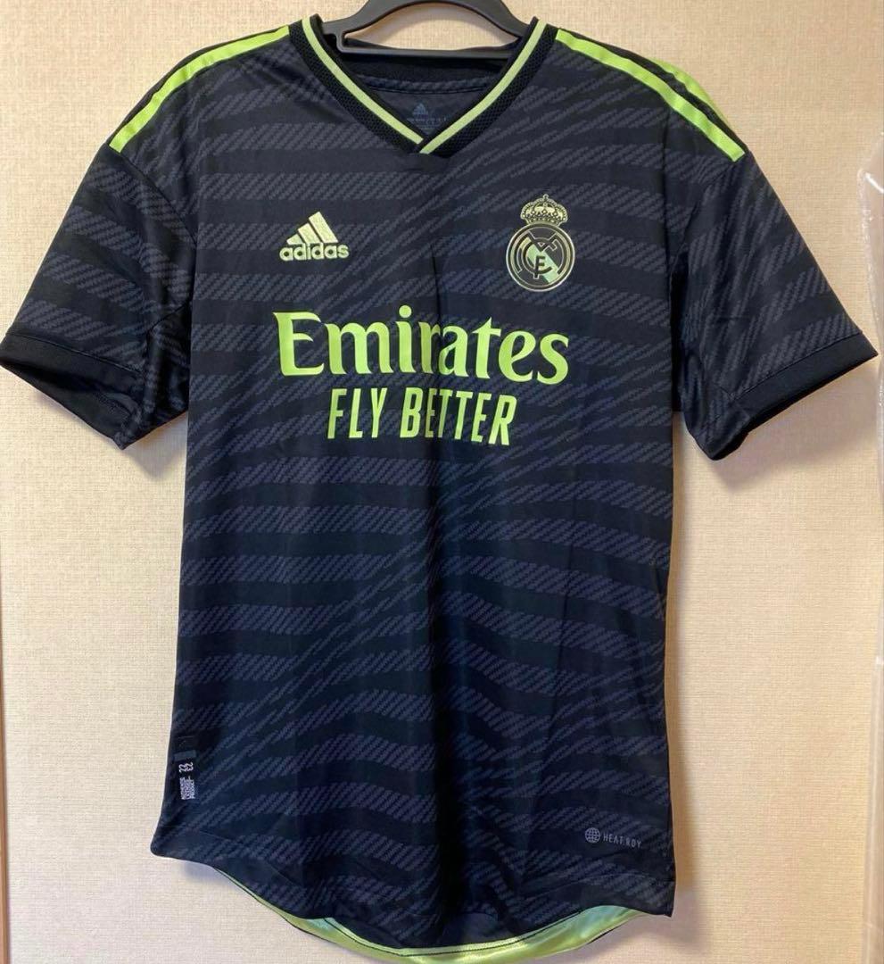 正規品　レアルマドリード　オーセンティック　ユニフォーム