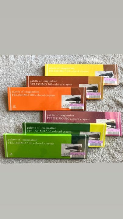500色のクレヨン　くれよん　フェリシモ　新品　20箱