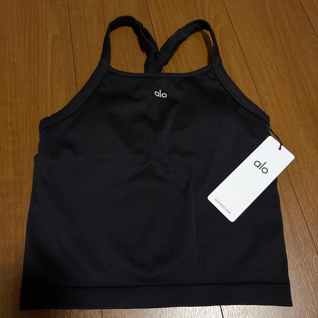 【タグ付き新品】Alo Yoga シームレスリブブラタンク Mサイズ ブラック