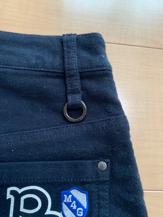 パーリーゲイツのスカートです