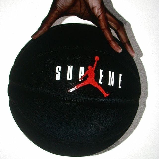 Supreme x Jordan コラボ Basketball バスケットボール