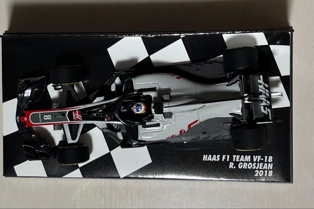 ミニチャンプスHAAS F1 VF-18 R. GROSJEAN 2018