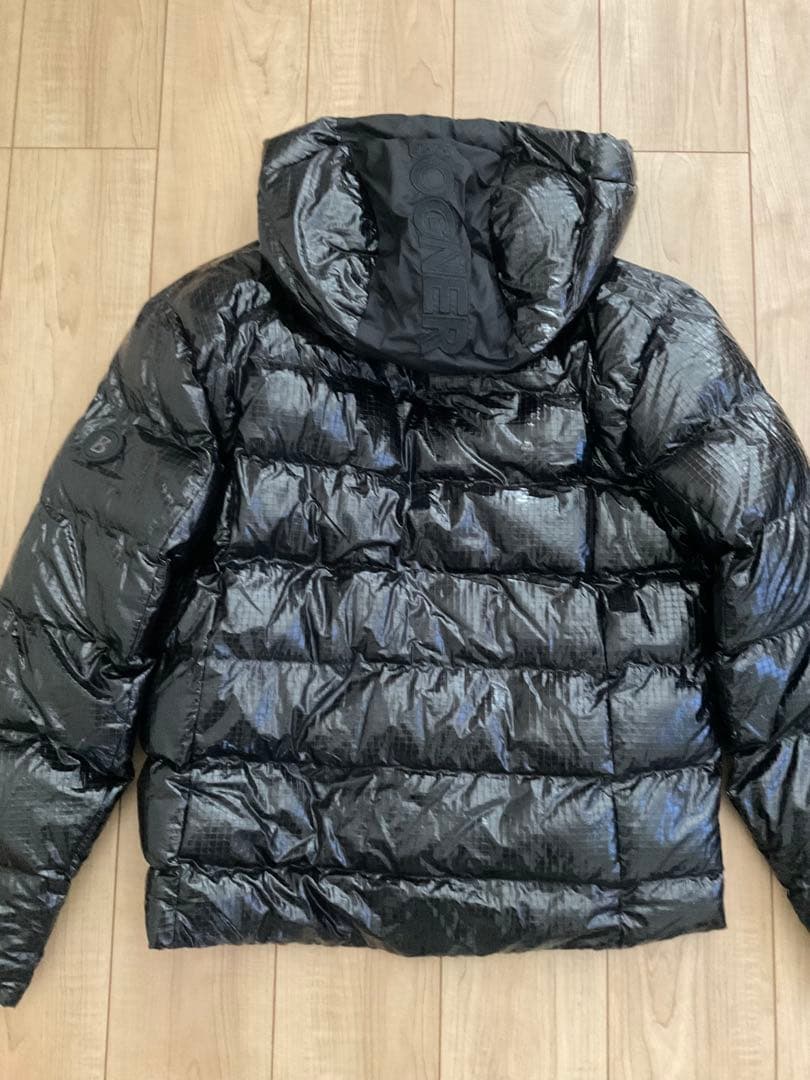 BOGNER ブラック メンズダウンジャケットMサイズ