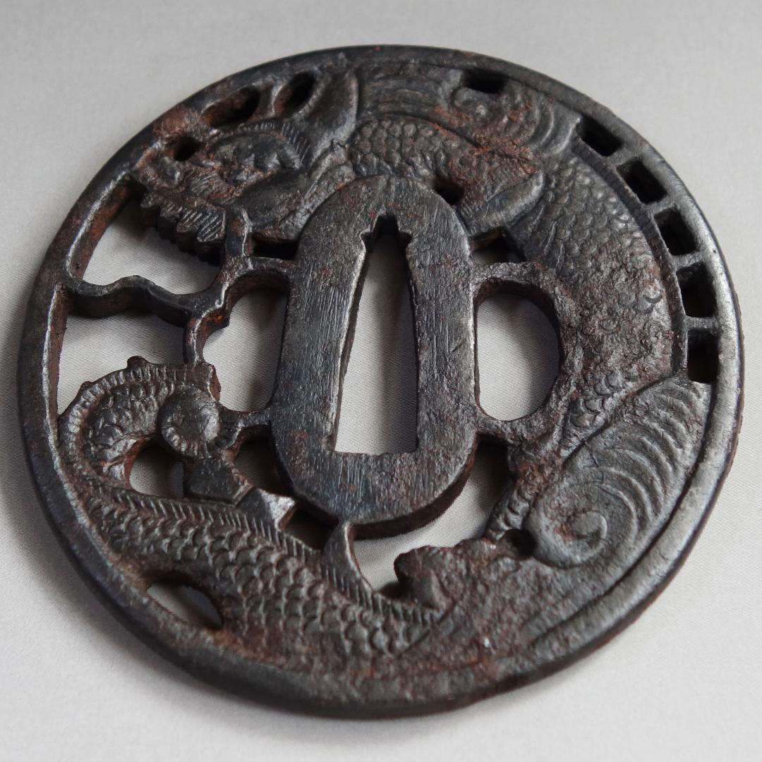 【記内 雲龍図透鍔】 鍔 鐔 刀装具 日本刀 武具 骨董 江戸 アンティーク